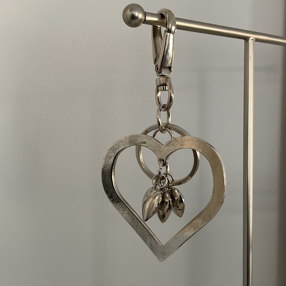 Heart Key Chain - Picture 3 of 4